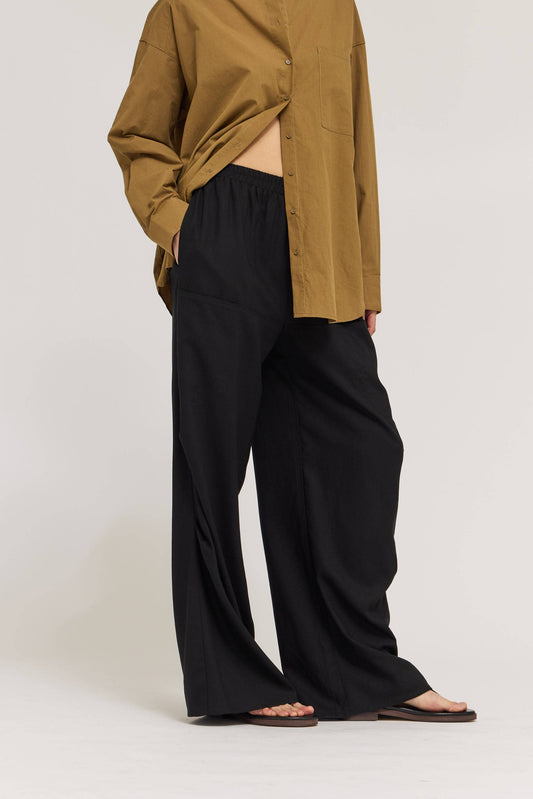 Black Linen Curved Seam Pant