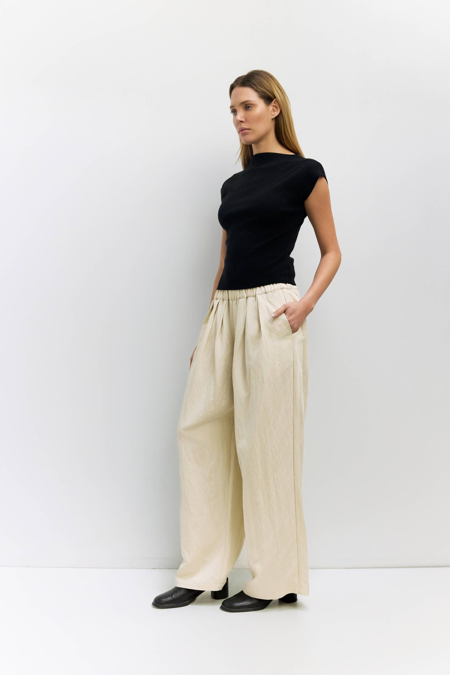 Bone Pleated Wide Leg Pants