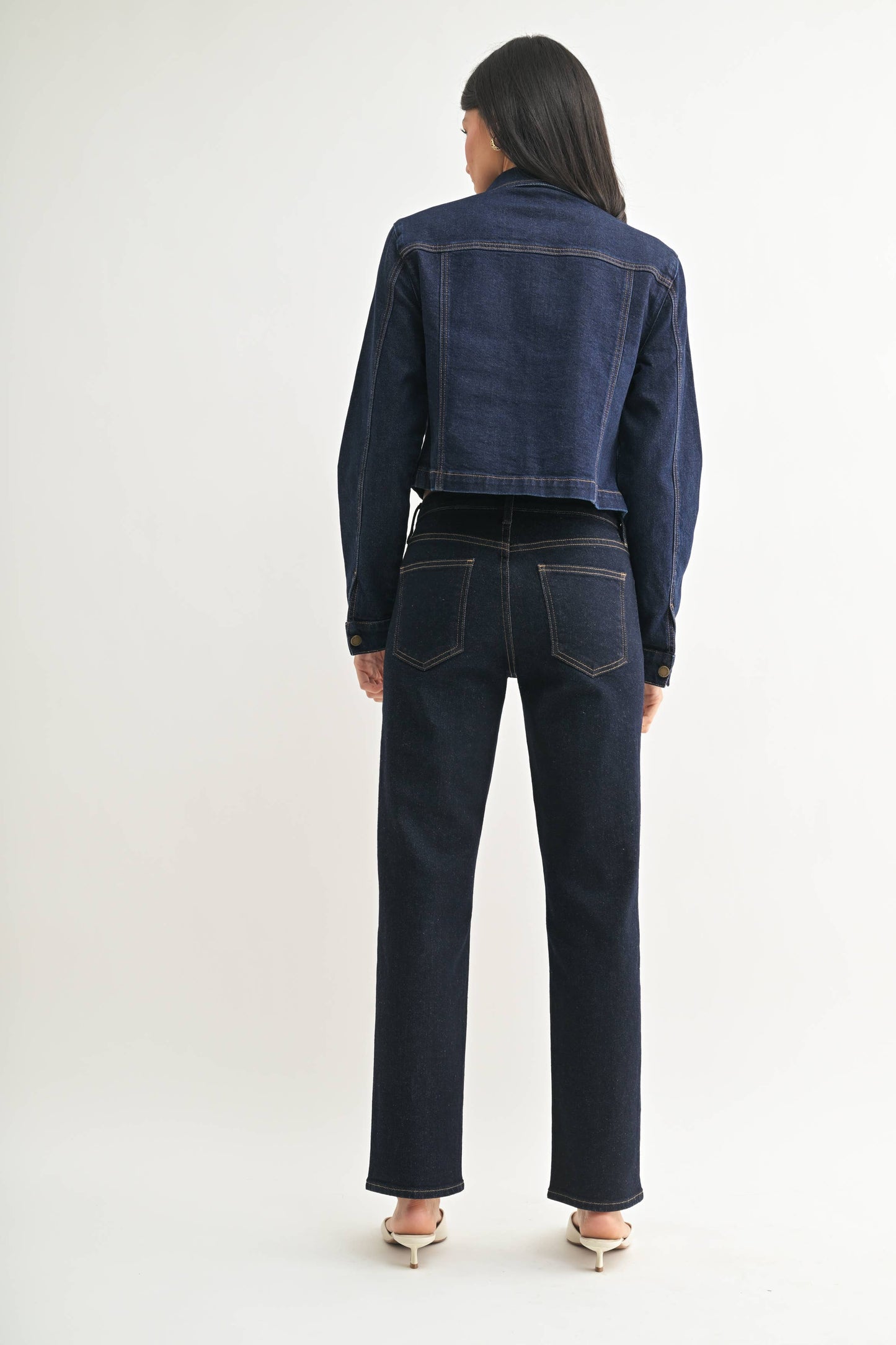 Clean Dark Rise Mid Rise Classic Straight Jean