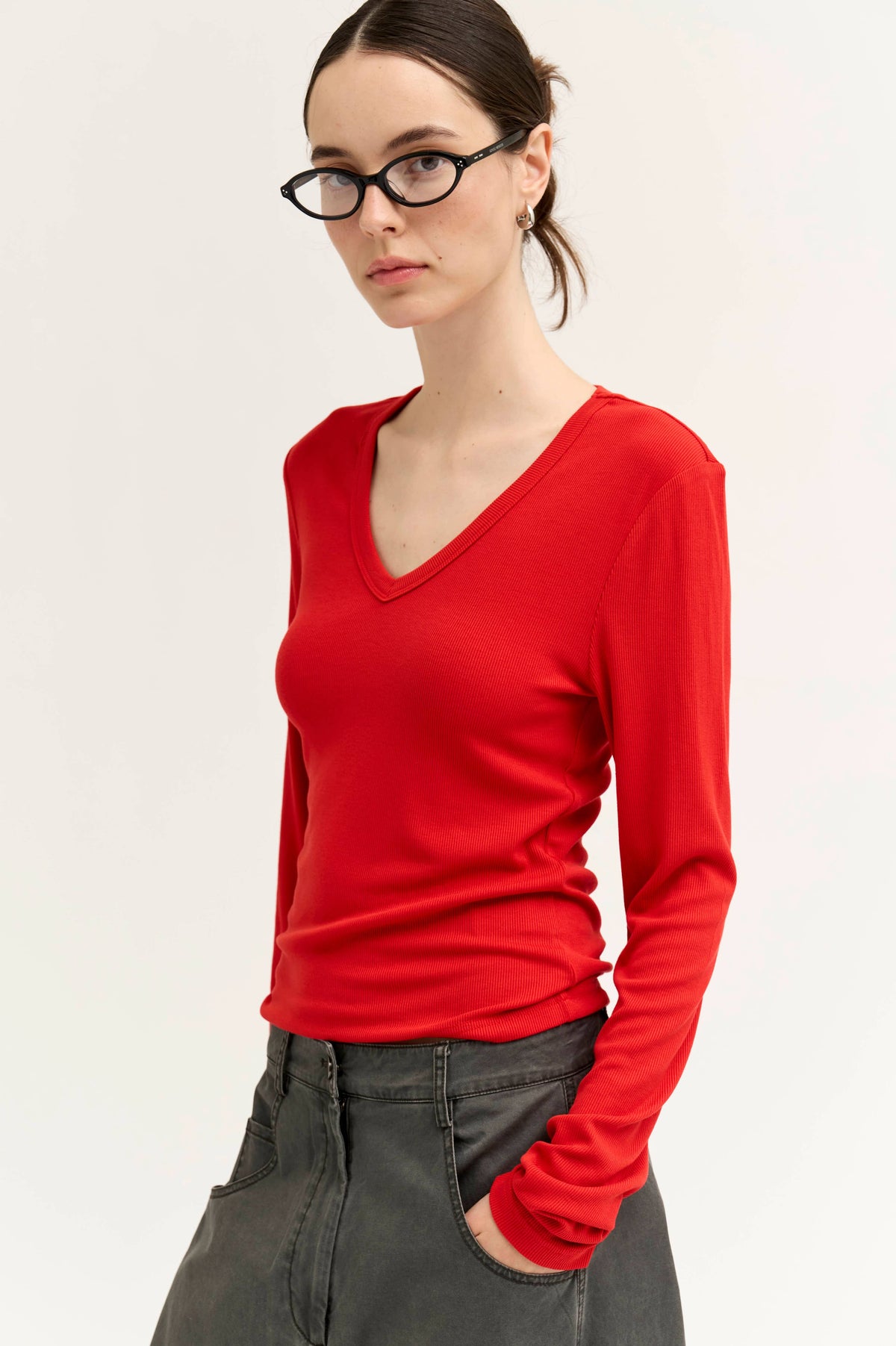 Fitted V-Neck Long Sleeve Tee