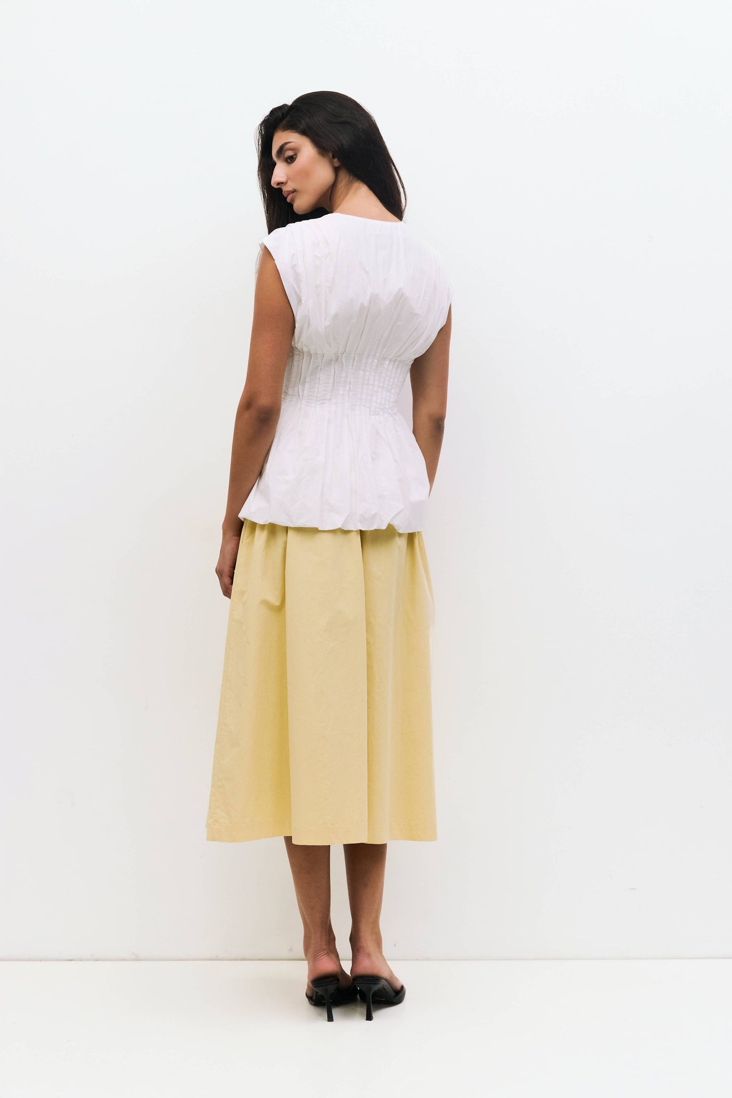 Cotton Poplin Sleeveless Fitted Waist Top