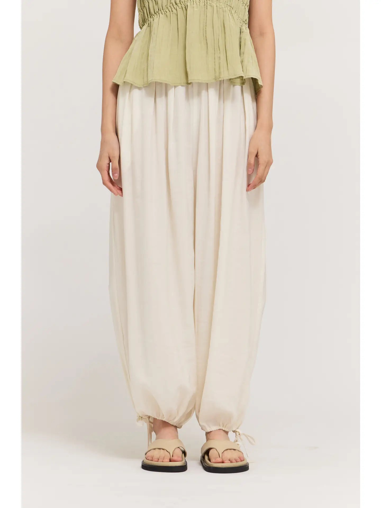 Pleated Waist Balloon Pants