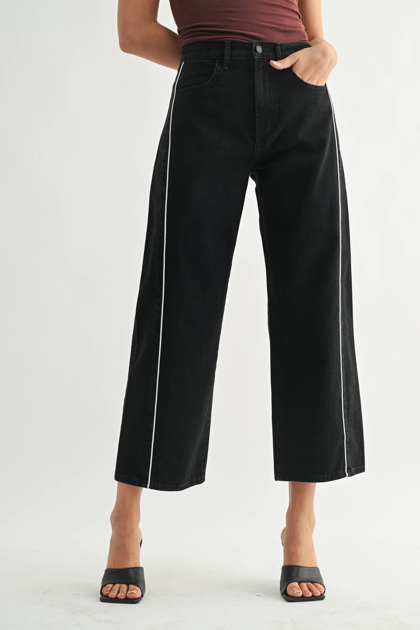 Black Barrel Jean Twist with Contrast Piping